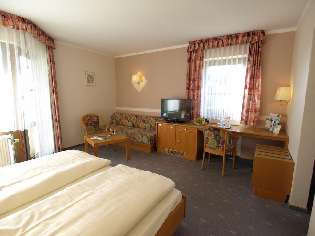 Hotel Landhaus Silbertanne Rotenburg an der Fulda Dış mekan fotoğraf