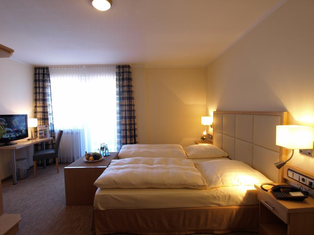 Hotel Landhaus Silbertanne Rotenburg an der Fulda Dış mekan fotoğraf