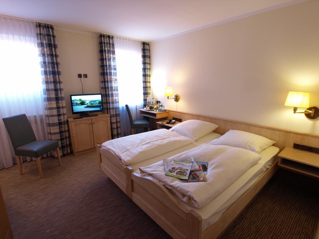 Hotel Landhaus Silbertanne Rotenburg an der Fulda Dış mekan fotoğraf
