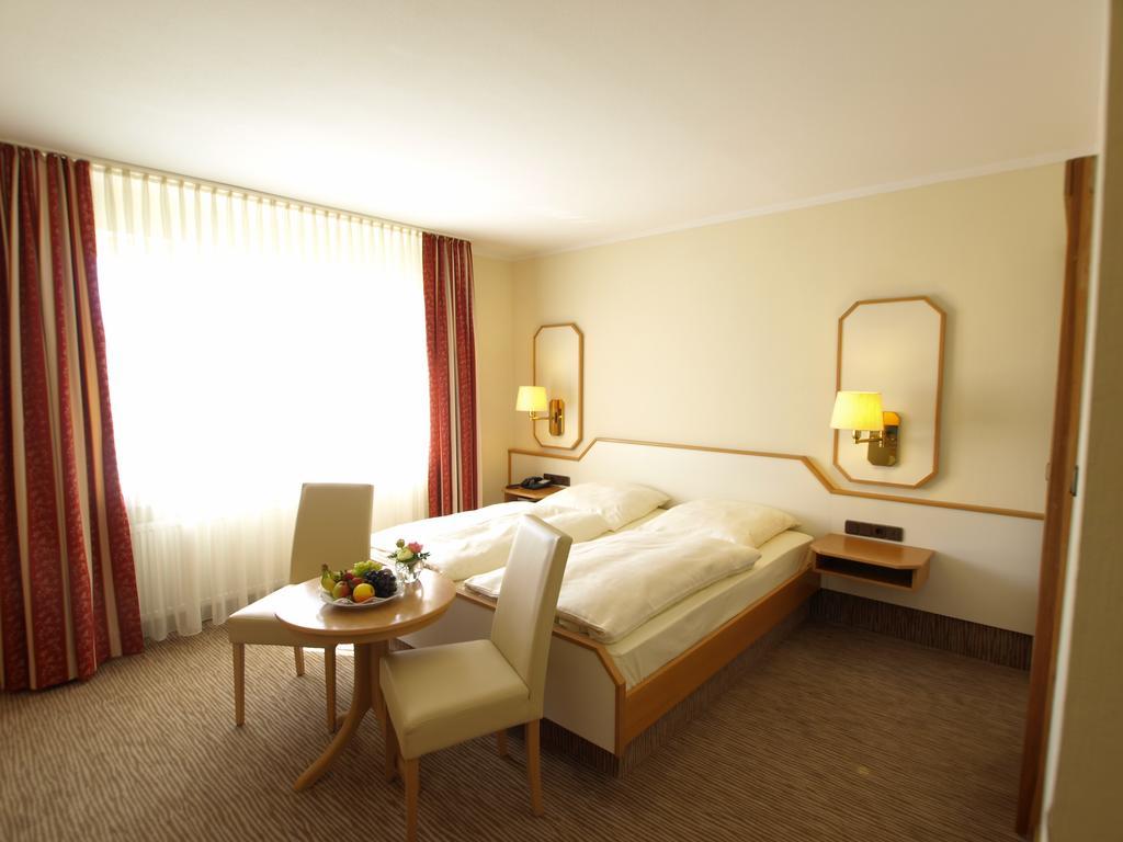 Hotel Landhaus Silbertanne Rotenburg an der Fulda Dış mekan fotoğraf