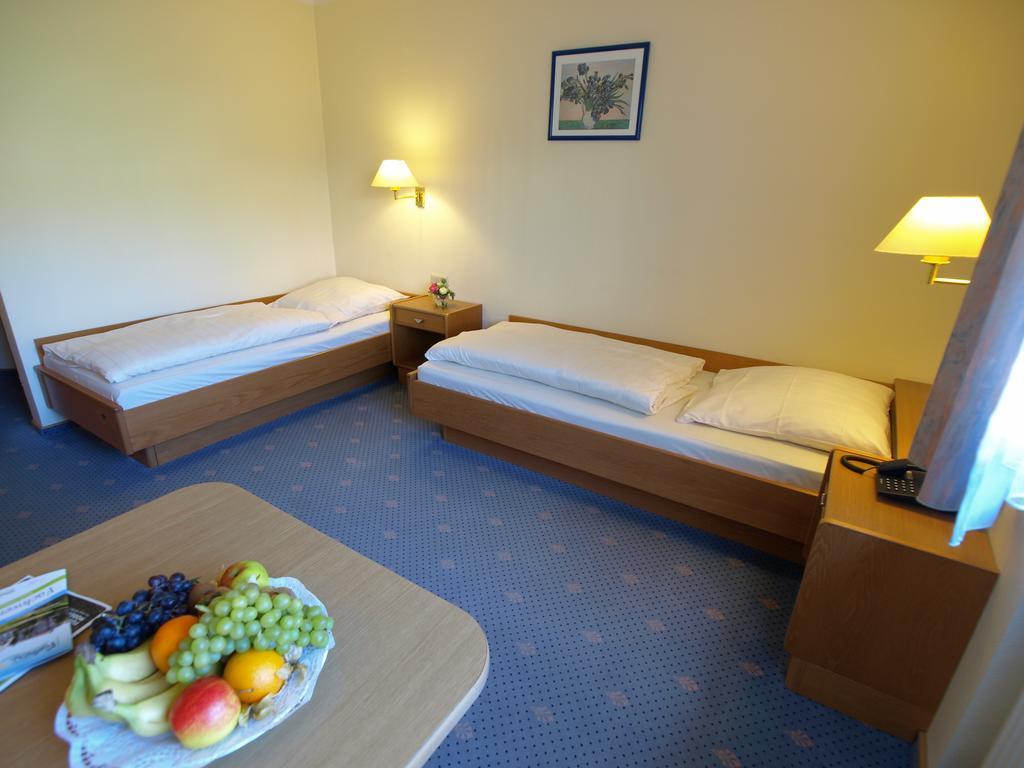 Hotel Landhaus Silbertanne Rotenburg an der Fulda Dış mekan fotoğraf